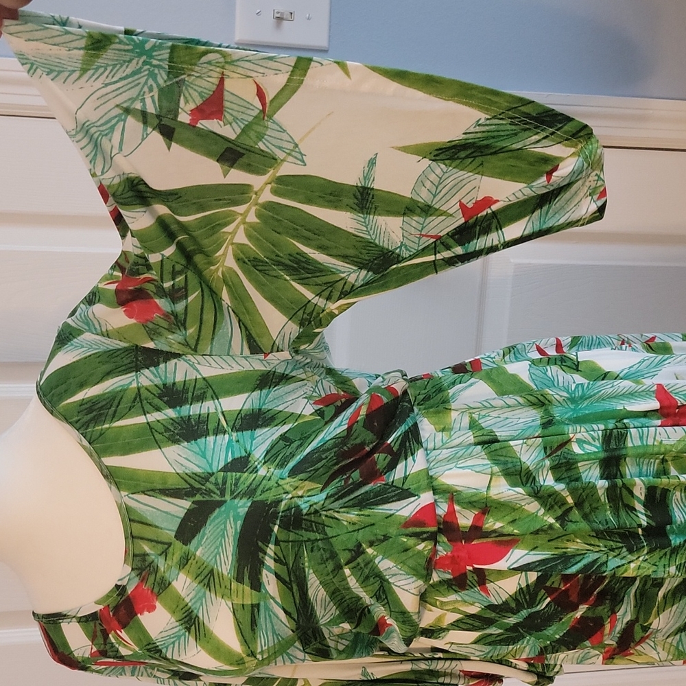 Viscose Made in Brazil green Tropical print dress size Medium - Picture 7 of 11
